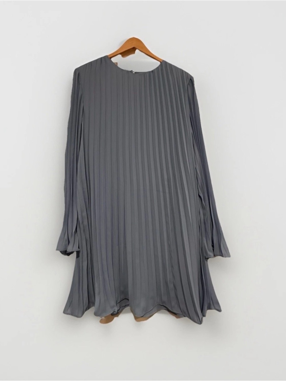 H&M Pleated Long-Sleeve Shift Dress in Blue
